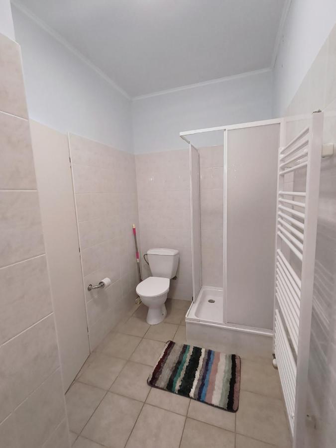Cozy Room With Garden In Μπρατισλάβα Εξωτερικό φωτογραφία