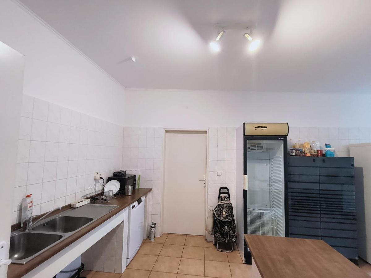 Cozy Room With Garden In Μπρατισλάβα Εξωτερικό φωτογραφία